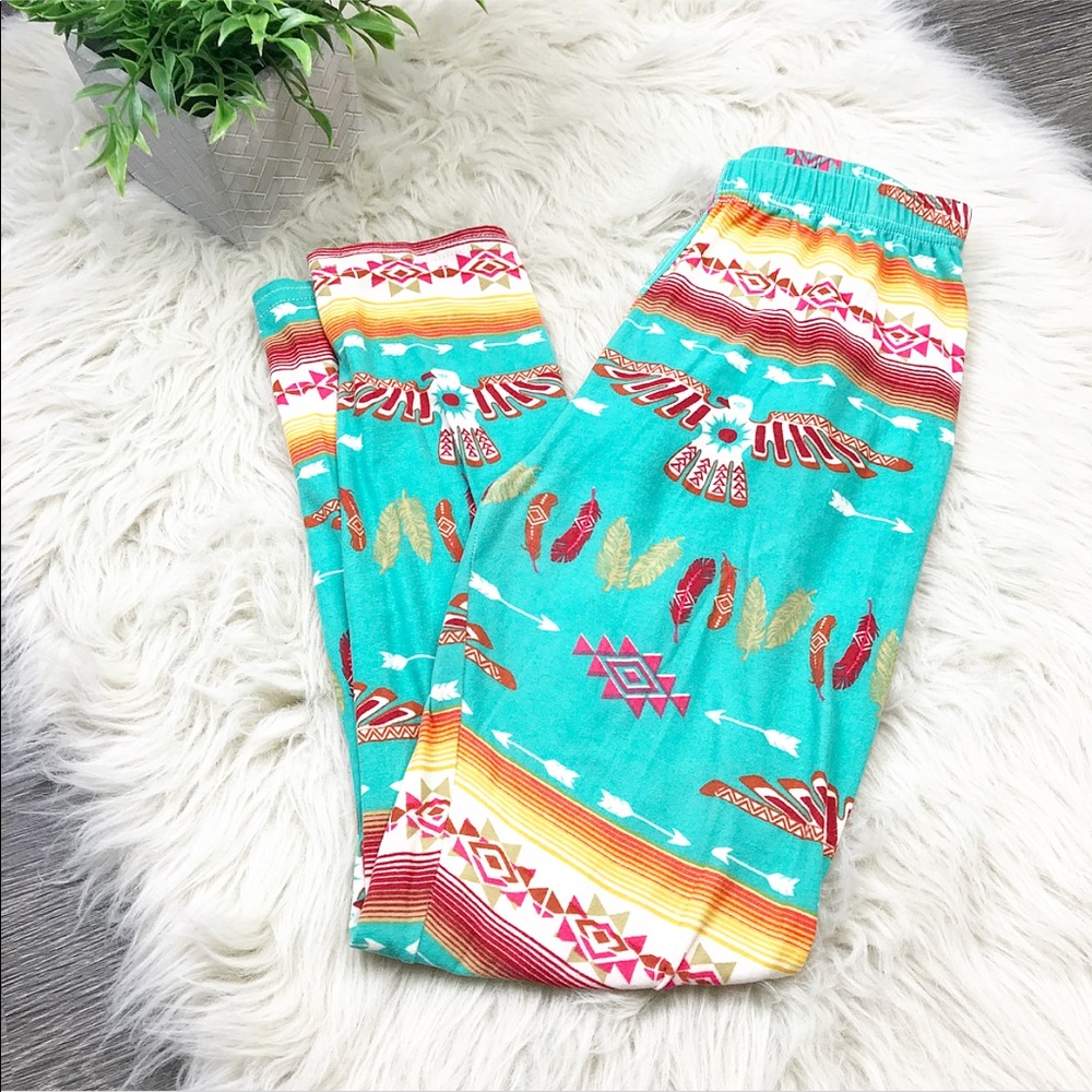 ‼️$4 SALE‼️ Multicolor Leggings w/ Aztec Design